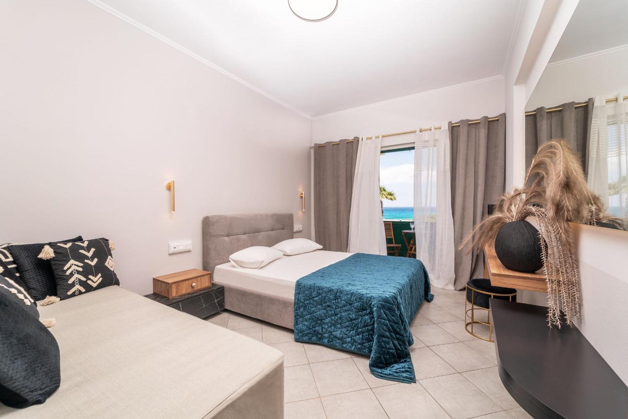 San Giovanni Beach Resort And Suites Agios Ioannis  Rum bild